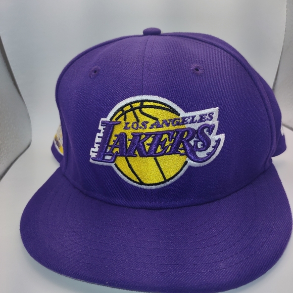 Lakers New Era Snap Back - Picture 2 of 5